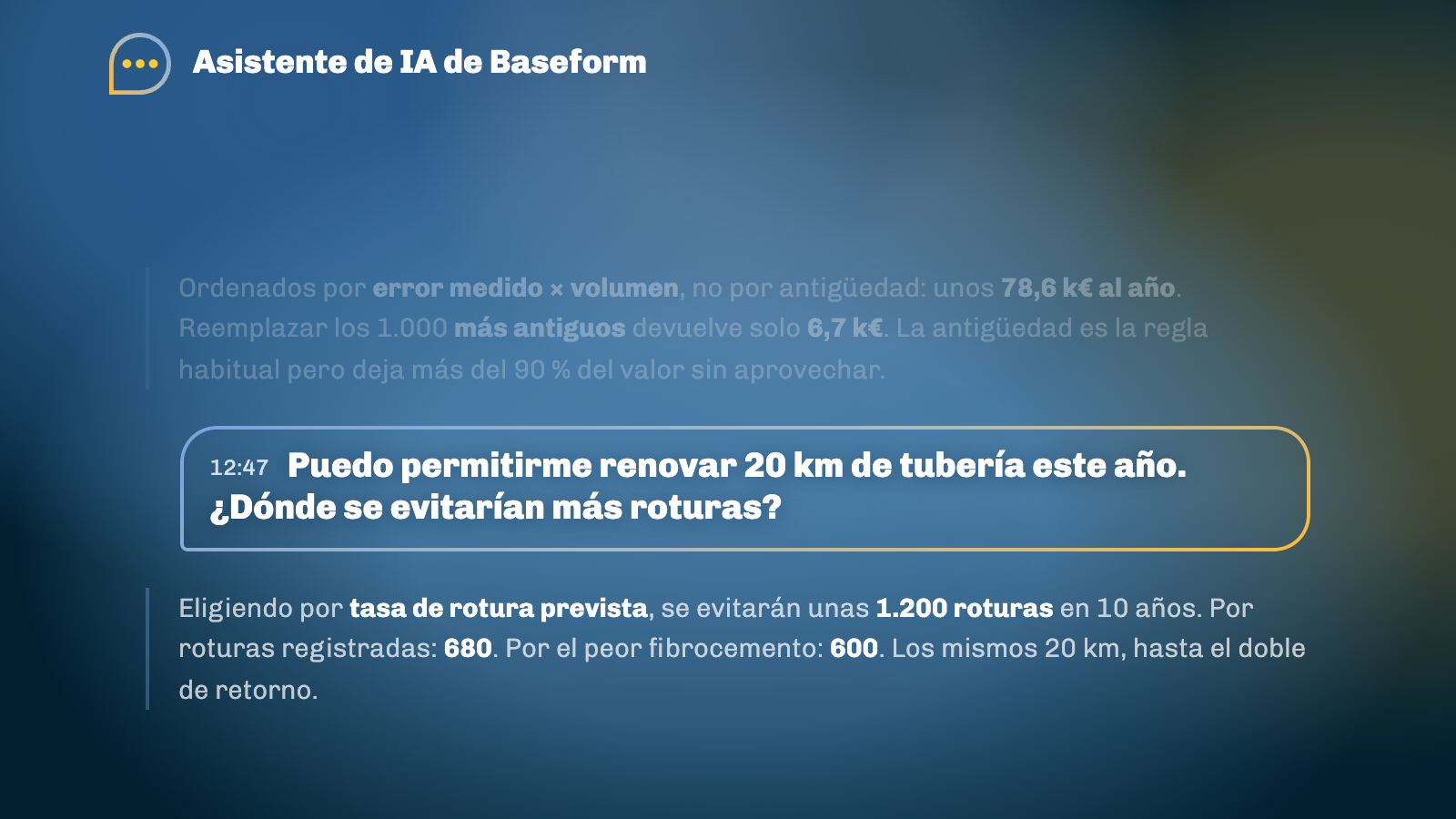 El Asistente de IA de Baseform comparando las roturas evitadas con tres formas de elegir los mismos 20 km de tubería a renovar
